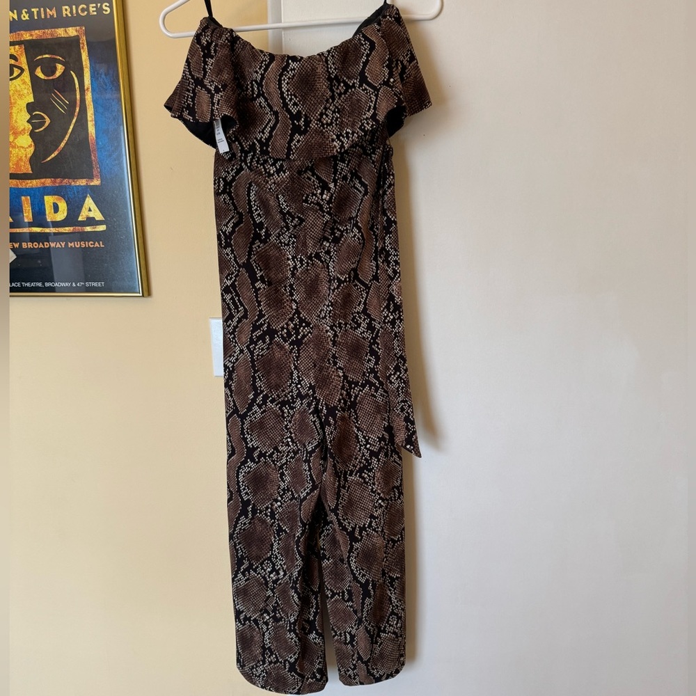 ARITZIA pantsuit - Babaton - Python print - NWT - size 6